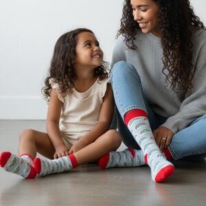 NWT- BELLAS - MOMMY & LIL SWEETHEART SET 🌈 Colorful Rainbow Patterned Socks